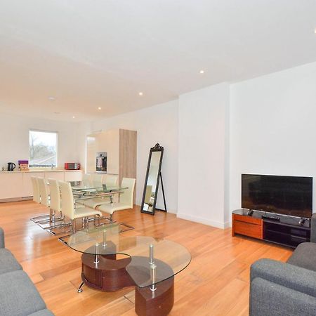 Apartment Wharf - Cambridge Av لندن المظهر الخارجي الصورة