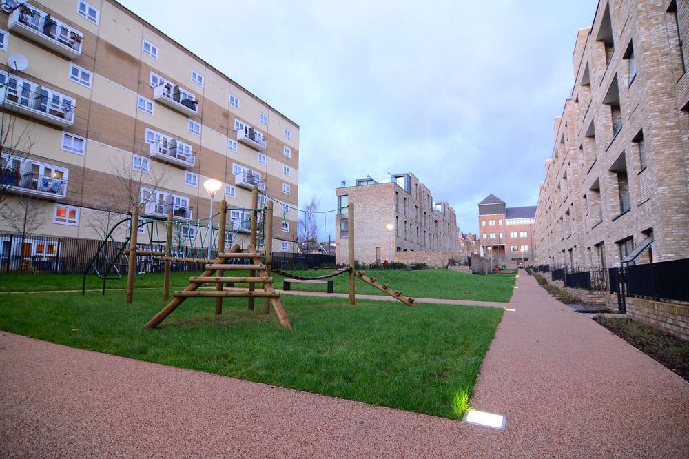 Apartment Wharf - Cambridge Av لندن المظهر الخارجي الصورة