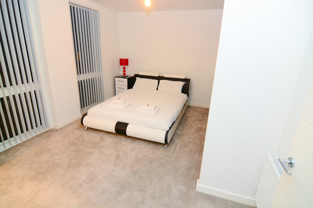 Apartment Wharf - Cambridge Av لندن المظهر الخارجي الصورة