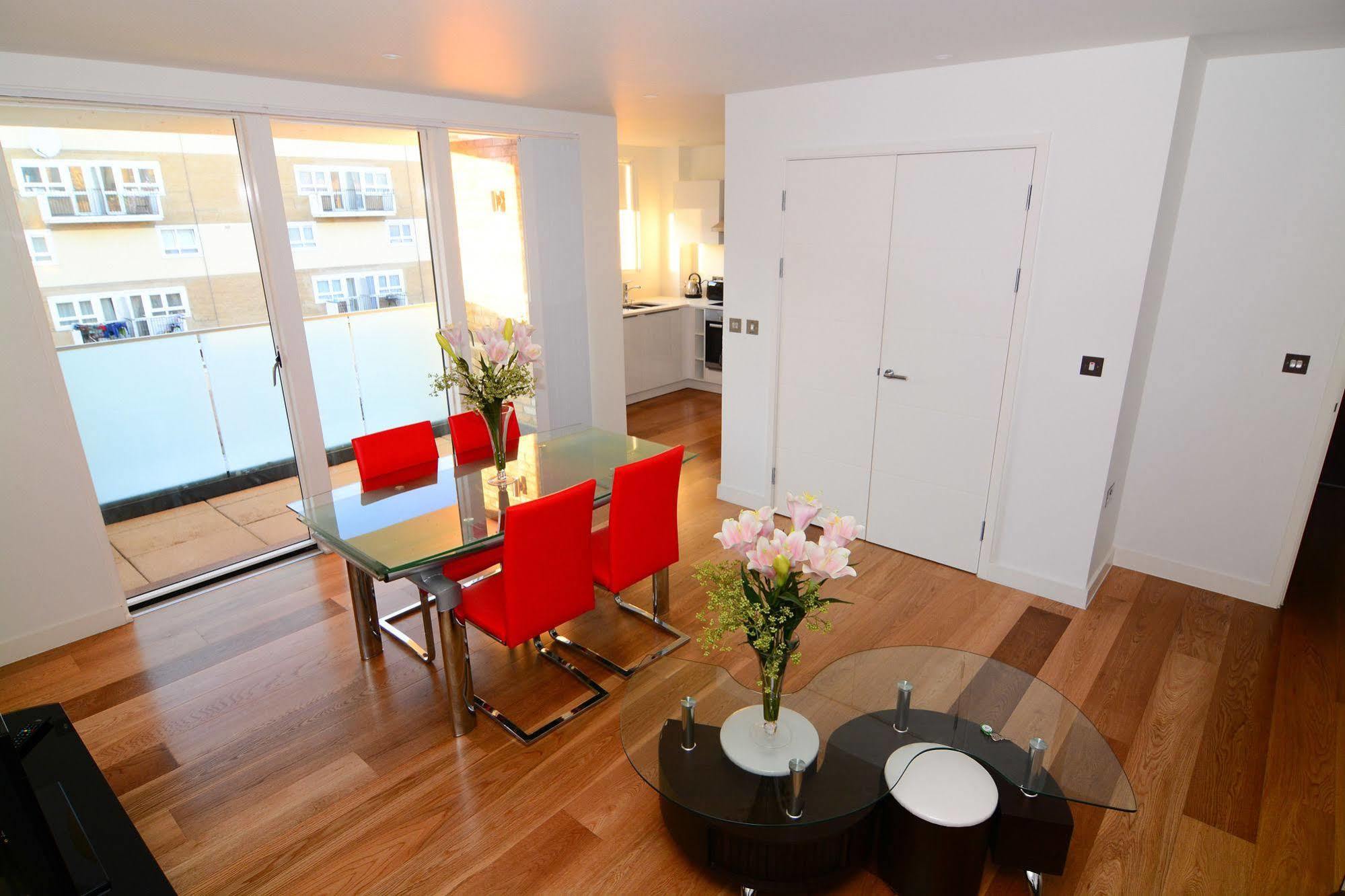 Apartment Wharf - Cambridge Av لندن المظهر الخارجي الصورة