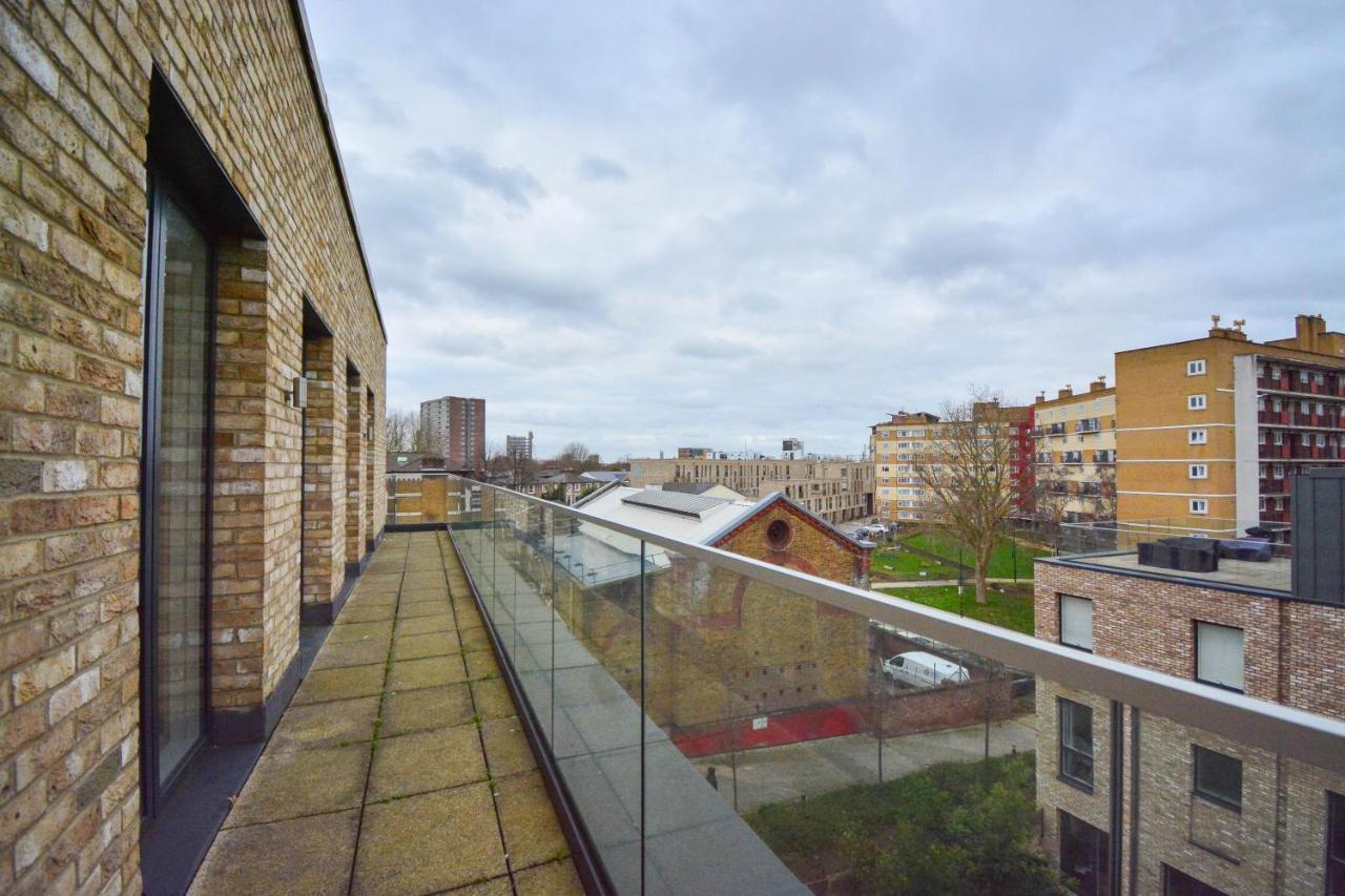Apartment Wharf - Cambridge Av لندن المظهر الخارجي الصورة