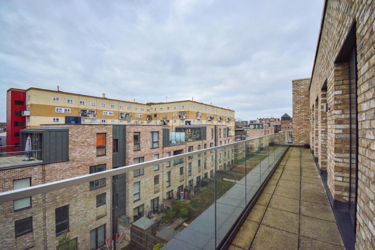 Apartment Wharf - Cambridge Av لندن المظهر الخارجي الصورة